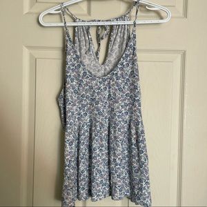 Flower top with cute tie in back!